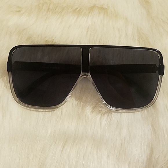 Sunglasses - Picture 2 of 5
